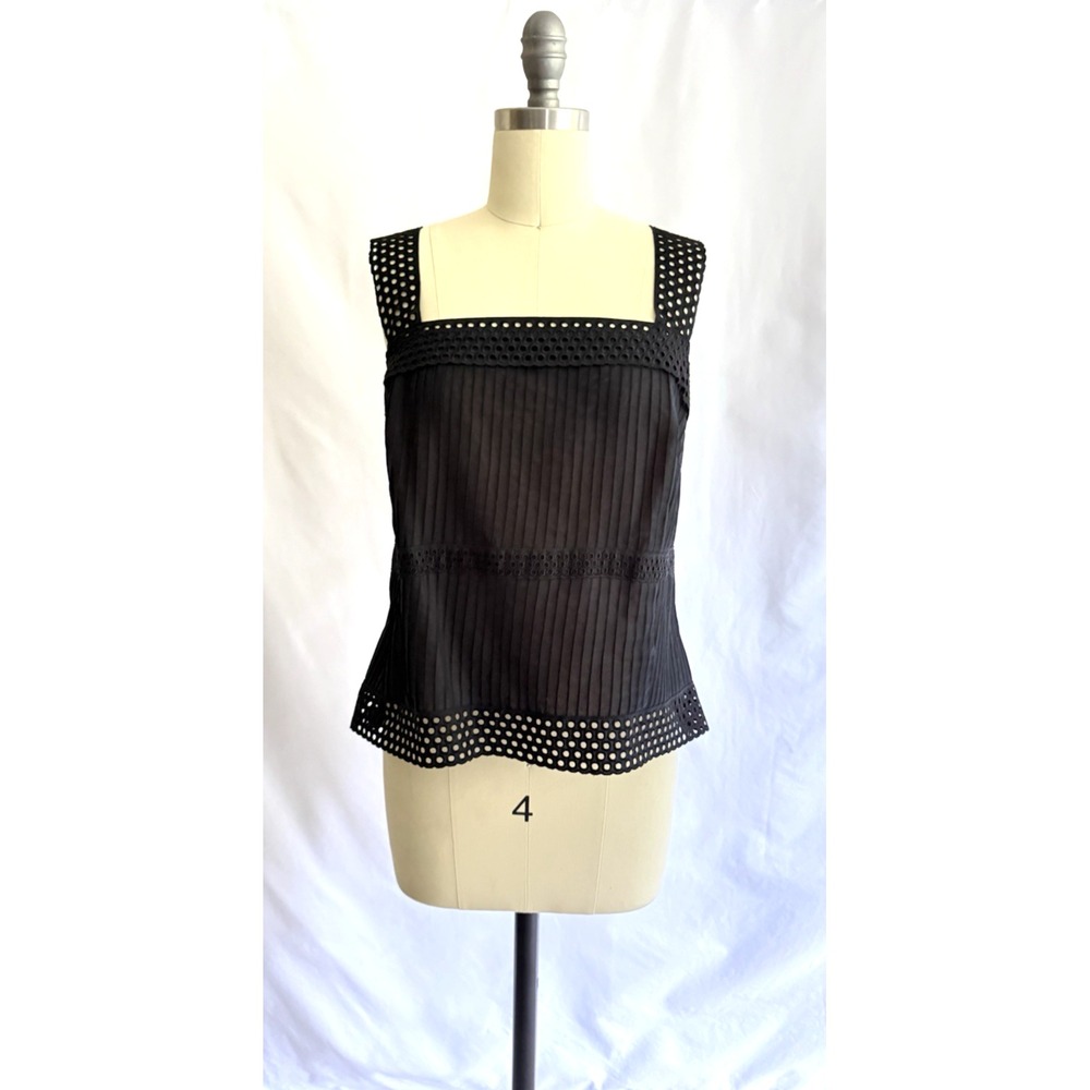 Akris Punto Black Pleated Sleeveless Top w/ Eyelet Lace Trim Size 12 NWT